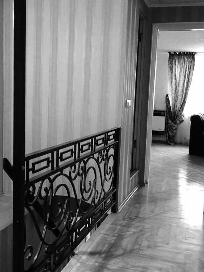 Erik'S Guest House Bordzjomi Buitenkant foto