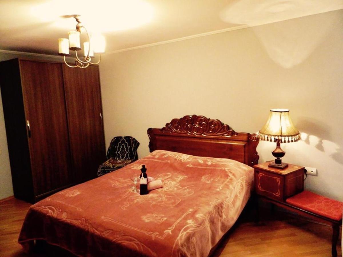 Erik'S Guest House Bordzjomi Buitenkant foto